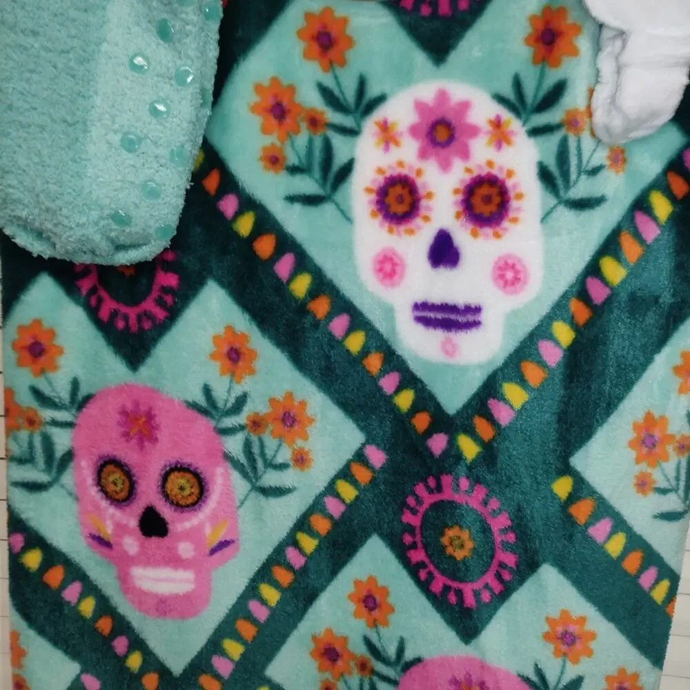 Dia De Los Muertos Sugar Skull Plush Throw Blanket & Gift Set